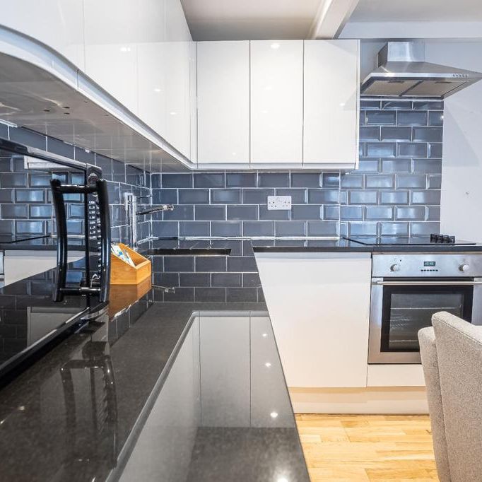 1 bedroom flat to rent - Photo 1