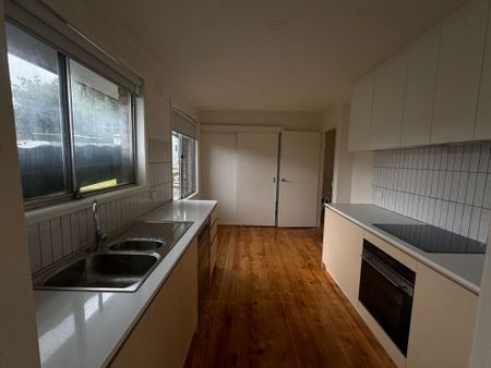 Affordable Living in Gladstone Park - Photo 4