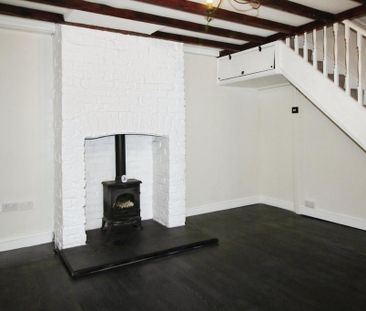 2 bedroom end of terrace house to rent - Photo 6