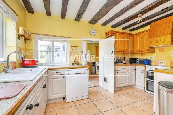 School Road, Wisborough Green, Billin... - Photo 1