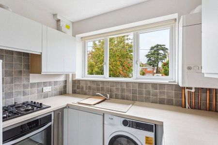 2 bedroom flat to rent - Photo 3