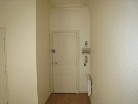 Location Appartement 1 pièce 18m² ANGERS 49100 - Photo 5