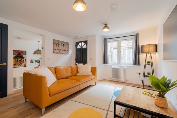 Room in a Shared House, Springvalley Gardens, EH10 - Photo 1