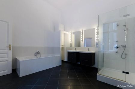 REPRÄSENTATIVE KLASSISCHE BEL ETAGE WOHNUNG IM BOTSCHAFTSVIERTEL - Foto 5