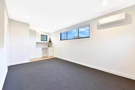 15A Flood Street, Leichhardt NSW 2040 - House For Rent | Domain - Photo 5