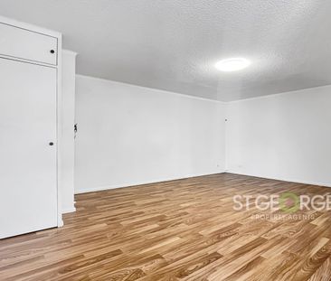 Perfectly Positioned 2-bedroom Apartment - Photo 4