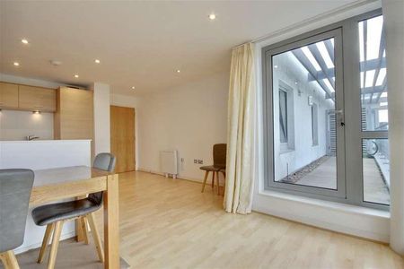 Brunswick House, Queen Street, Portsmouth, PO1 - Photo 3