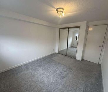 Elmvale Row, Glasgow, G21 - Photo 2