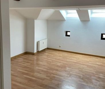 Himmlische Dachwohnung in charmanter Villa mit grÃ¼ner Umgebung! - Foto 3