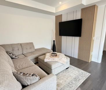 For Lease - 571 New England Court, Newmarket, Ontario - Photo 5