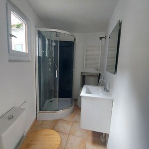 Location Appartement 2 pièces 26m² - Photo 3