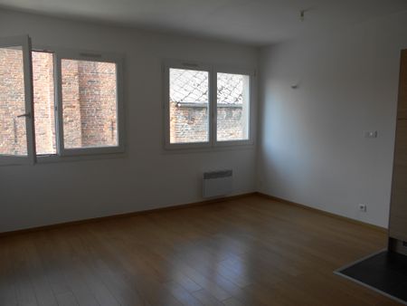 Appartement centre ville du QUESNOY - Photo 3