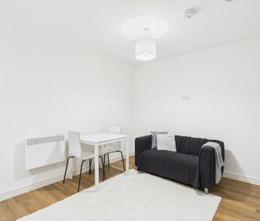 Studio to rent - Photo 5