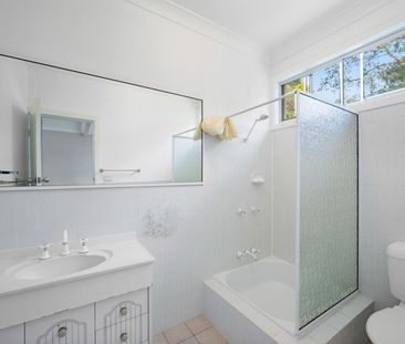 Spacious Unit - Photo 6