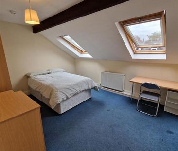 4 bedroom terraced house to rent - Photo 6