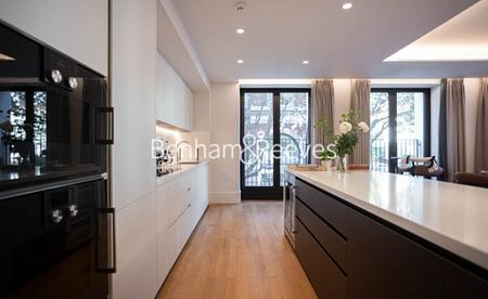 2 Bedroom flat to rent in Lancer Square, Kensington, W8 - Photo 3