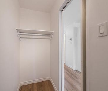 3 1/2 semi-meublé, près centre d'achat et autoroute 20 - Photo 2