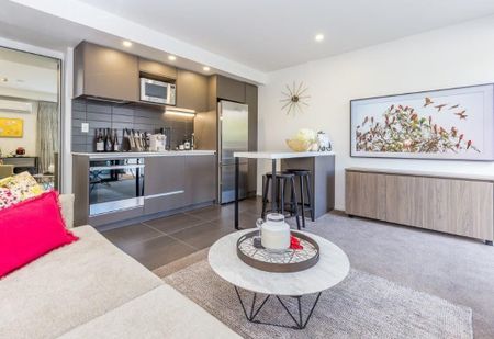 Luxury Furnished Apartment with One Secure Carpark - Photo 2