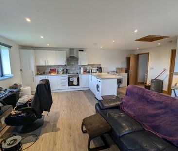 1 bedroom semi-detached bungalow to rent - Photo 6