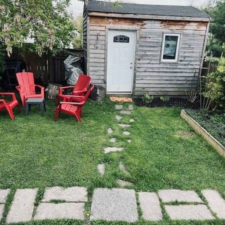 Basement Apartment in East York - Photo 3