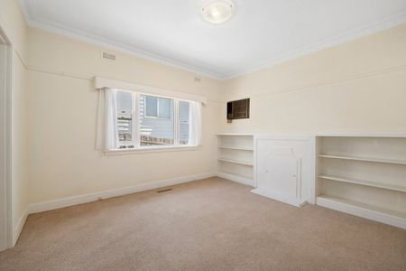 51 Spruzen Avenue, Kew East VIC 3102 - Photo 3