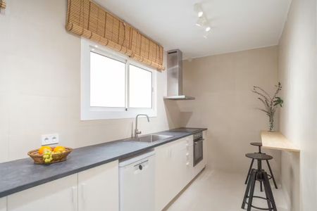 Carrer de Teodora Lamadrid, Barcelona, Catalonia 08022 - Photo 3