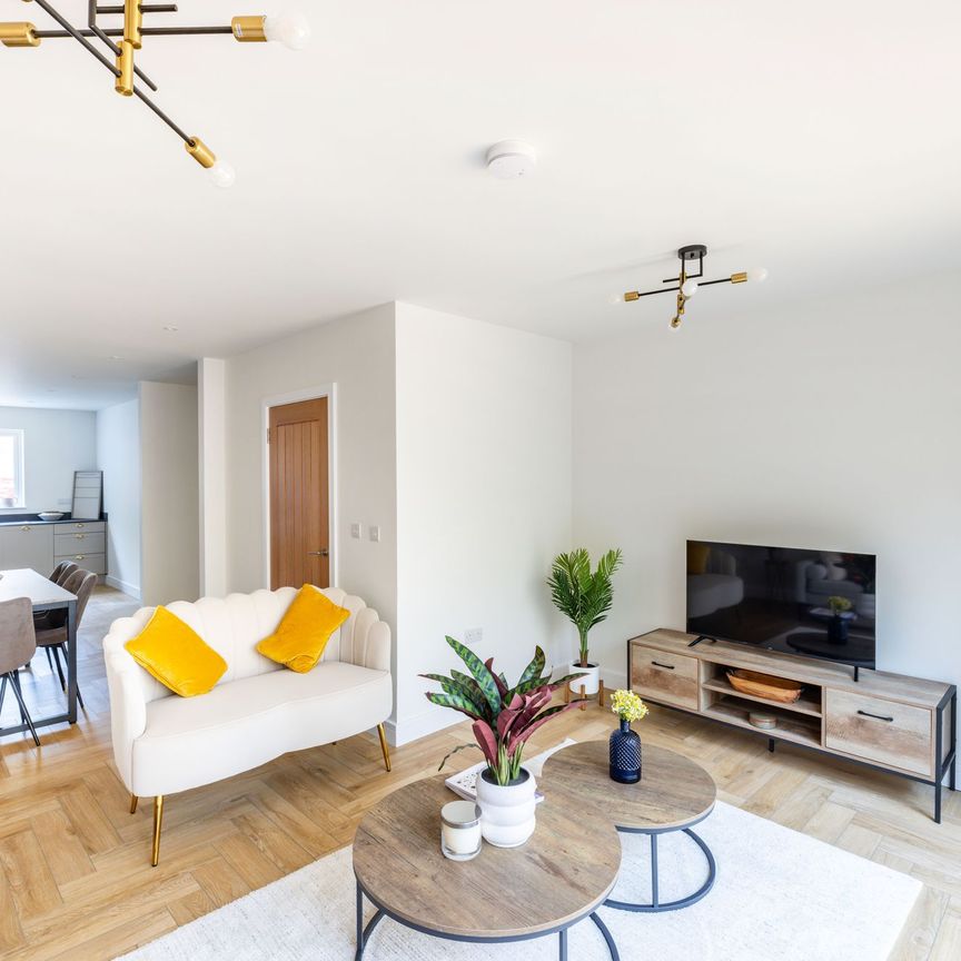 To Let 4 Bedroom House - Photo 1