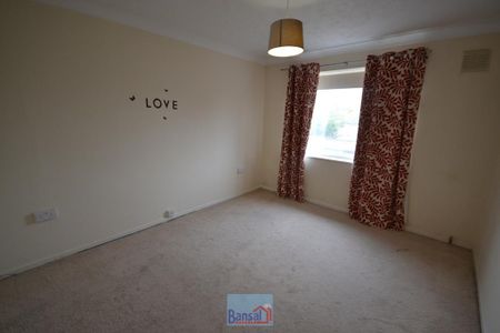 2 bedroom maisonette to rent - Photo 2