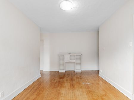 For Lease - 8 Mallory Gardens Unit# 27, Toronto, Ontario - Photo 2