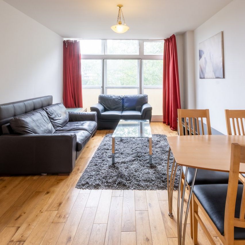 2 Bed Flat, Metro Central Heights, SE1 - Photo 1