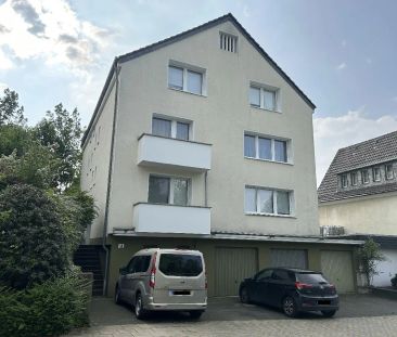 Geräumige 3-Zimmer-Wohnung mit 2 Balkonen und Garage in Leverkusen-... - Photo 2