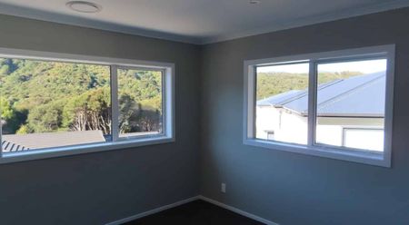 WAINUIOMATA LIVING! - Photo 5