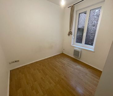 T2 de 31.66 m² , Place Louise de Bettignies, Vieux Lille réf 00697-001 - Photo 2