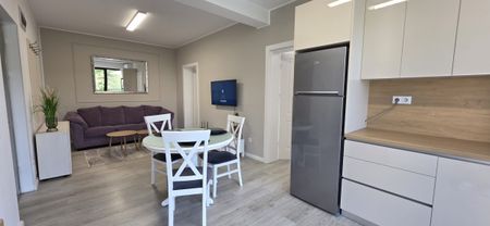 Luxurious apartment for rent in Cluj-Napoca, a two-minute walk from the University of Medicine and Pharmacy, consisting of two bedrooms, living room, bathroom, and a generous terrace - Fotografie 3