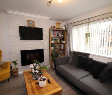 3 Queens Gardens, Newtownabbey, BT36 5JA - Photo 2