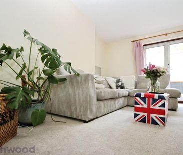 3 bedroom semi-detached house to rent - Photo 1