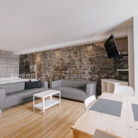 Loft entièrement meublé à louer Vieux-Québec juillet 2025 - Photo 1
