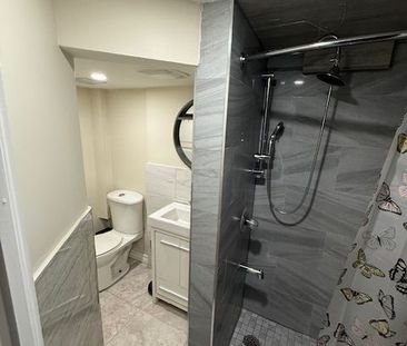 For Lease - 31 Sledman Street, Mississauga, Ontario - Photo 2