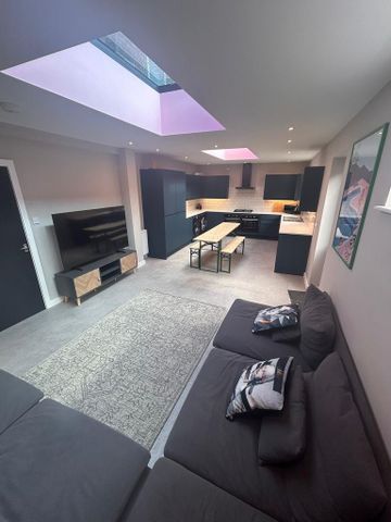 7 bedroom terraced house to rent - Photo 5