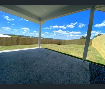 21B Commander Court, Jones Hill, Qld 4570 - Photo 6