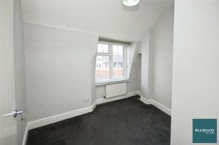Regents Park Road, N3, London - Photo 4