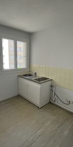 Location Appartement 2 pièces 57m² CARMAUX 81400 - Photo 3