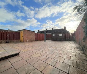 28 Chichester Square, Carrickfergus, BT38 8JU - Photo 3