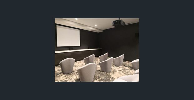 FULLY FURNISHED Swanston Central 2 bedroom Modern Apartment - Photo 1