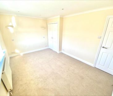 2 bedroom semi-detached house to rent - Photo 2