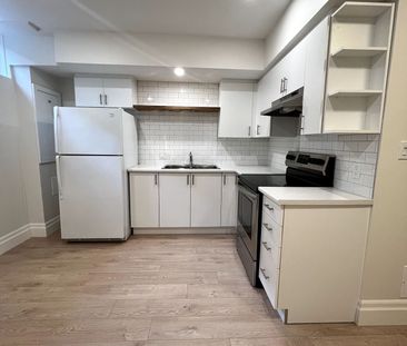 For Lease - 27 Pear Tree Mews Unit# Lower, Toronto, Ontario - Photo 2