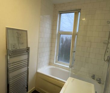 Flat C, Conference Road, Armley, Leeds, LS12 3DX - Photo 6