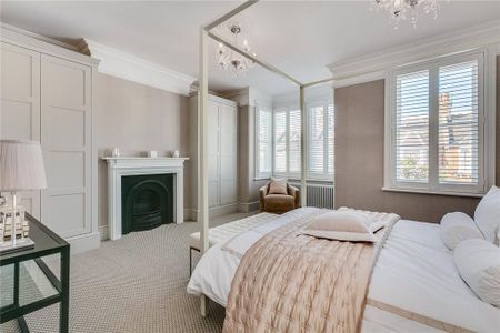 4 bedroom terraced house to rent - Photo 3