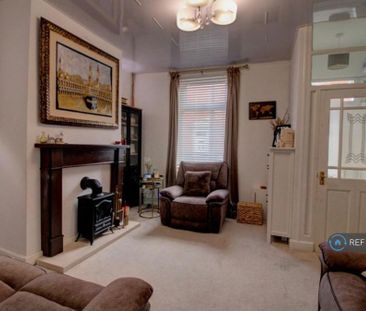 2 bedroom terraced house to rent - Photo 2