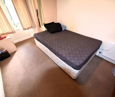 5 bedroom flat to rent - Photo 6